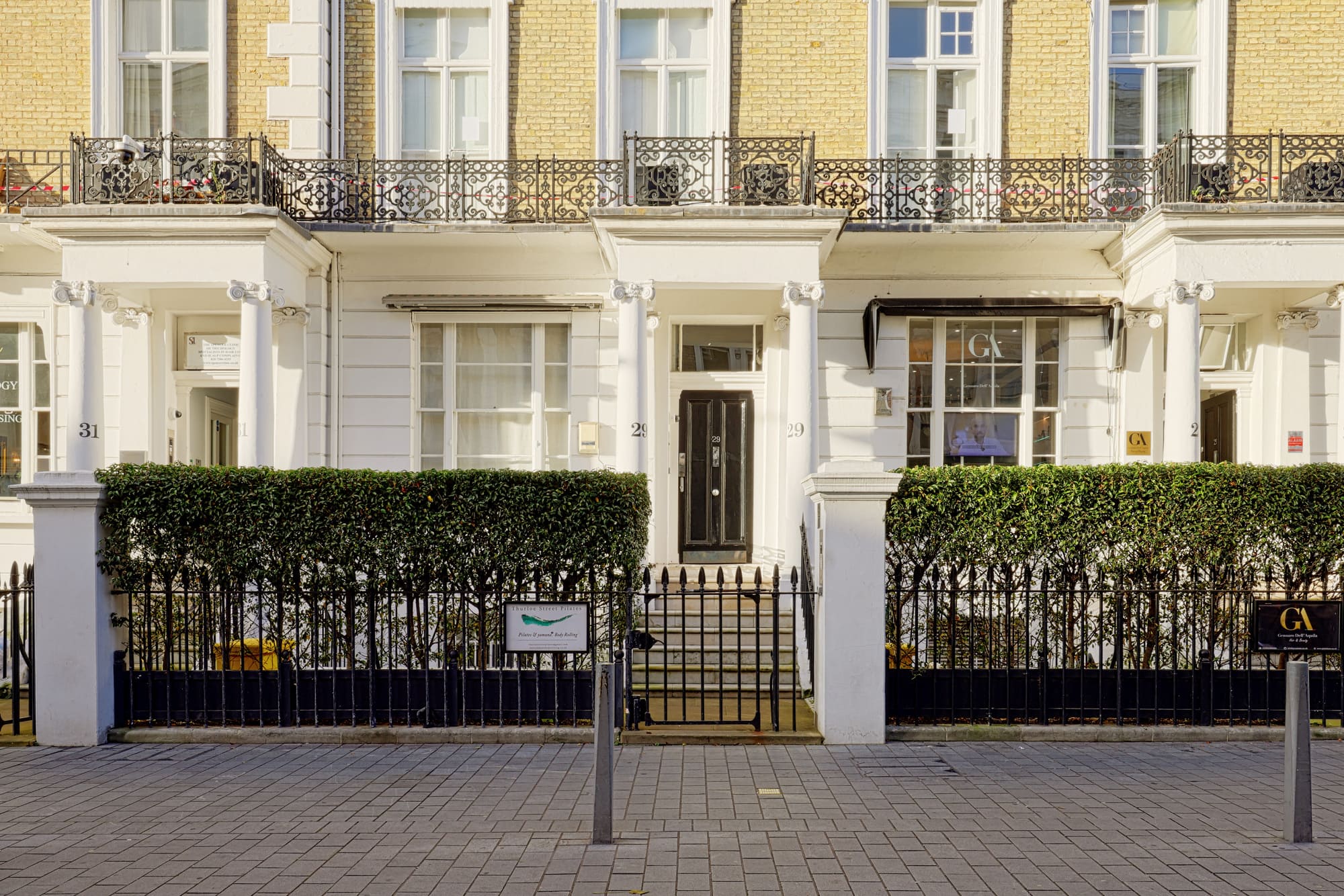 29 Thurloe Street Exterior 01