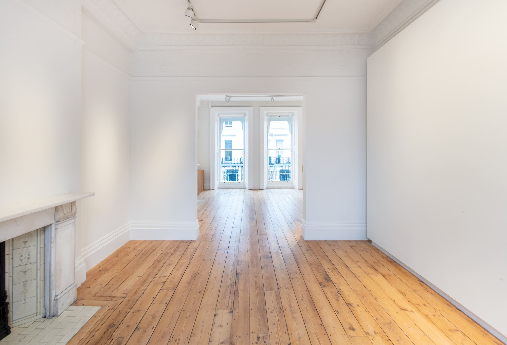 Gallery5 Room2 View2